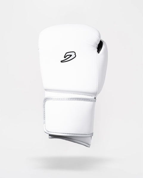 WHITE/BLACK